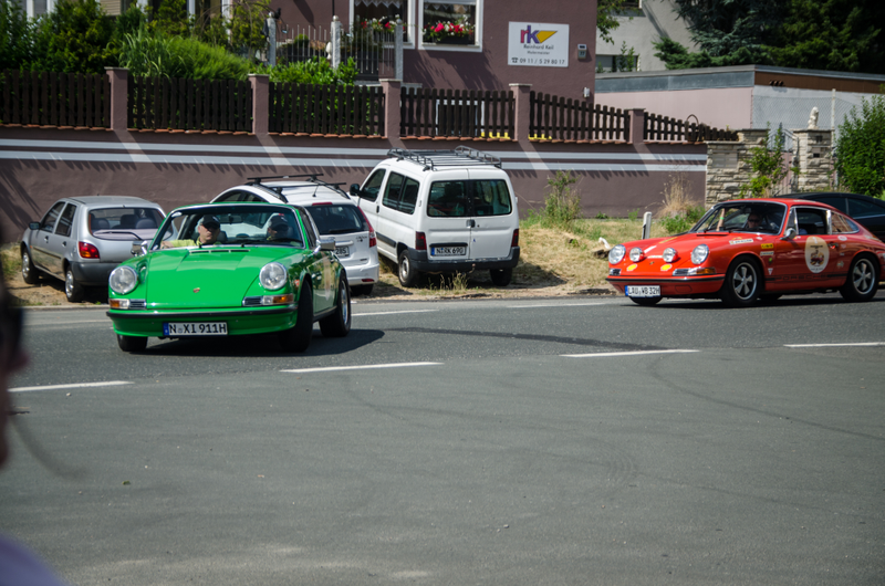 Illustration for article titled Photodump: A classic Porsche car meet.